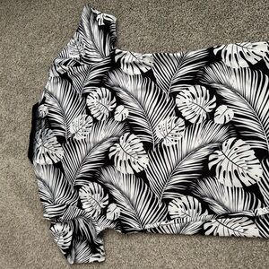 Black and White Tropical Print Men’s Golf Polo